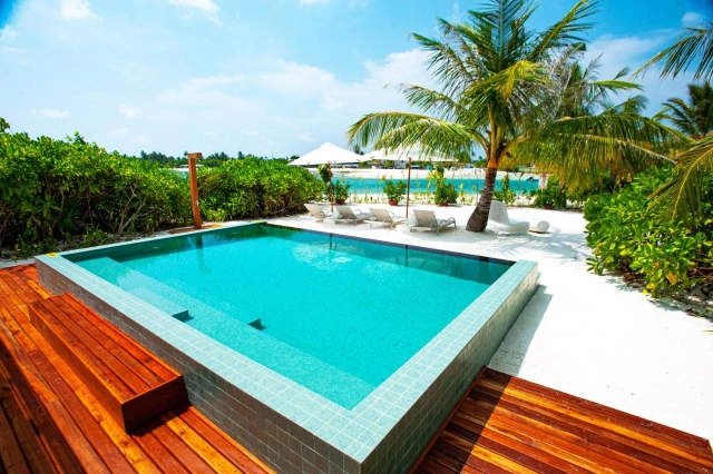 Holiday Inn Resort Kandooma Maldives - Kids Stay & Eat Free and DIVE FREE for Certified Divers for a minimum 3 nights stay-2