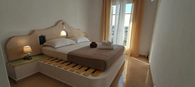 Milos Dream Life-2
