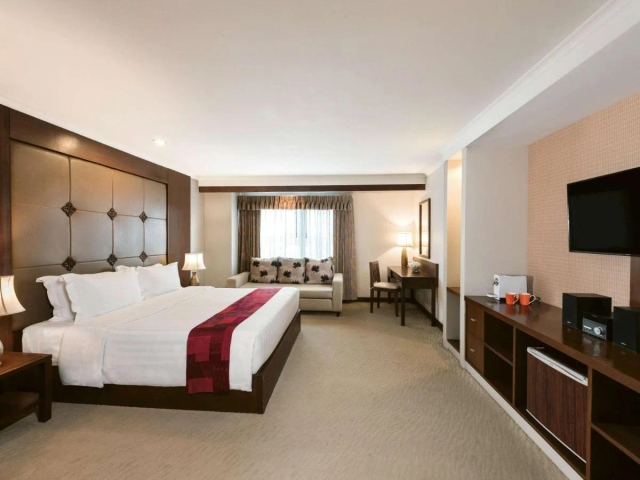 Movenpick Suriwongse Hotel Chiang Mai-2
