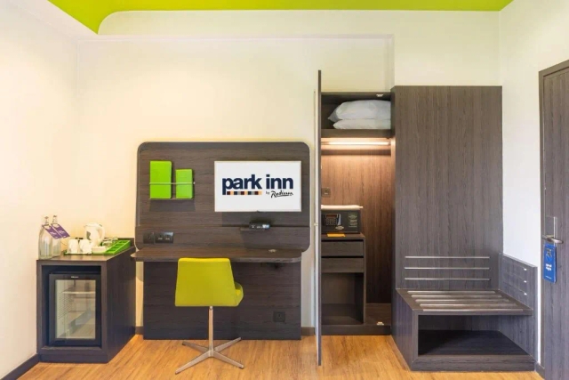 Park Inn by Radisson New Delhi Lajpat Nagar Hotel-2