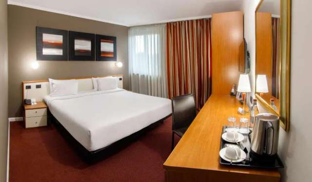 Best Western Plus Congress Hotel-4