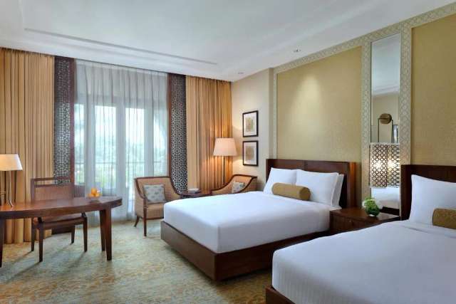 Ritz Carlton Dubai hotel-4
