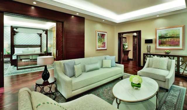 Ritz Carlton Dubai hotel-3
