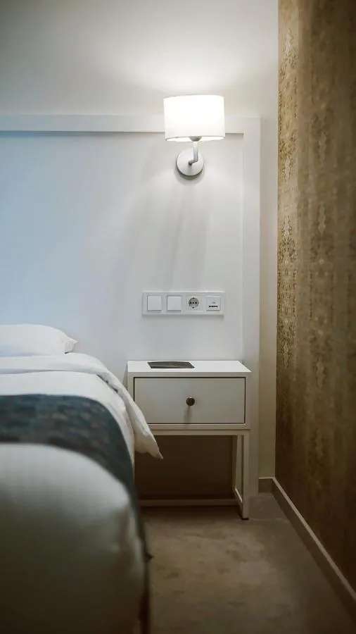 EPIGRAPH TOWN HOTEL-3