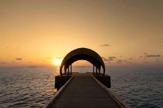 Outrigger Maldives Maafushivaru Resort-4