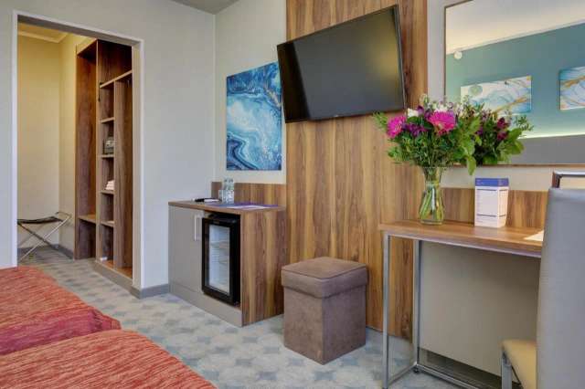 Park Tower Hotel-3