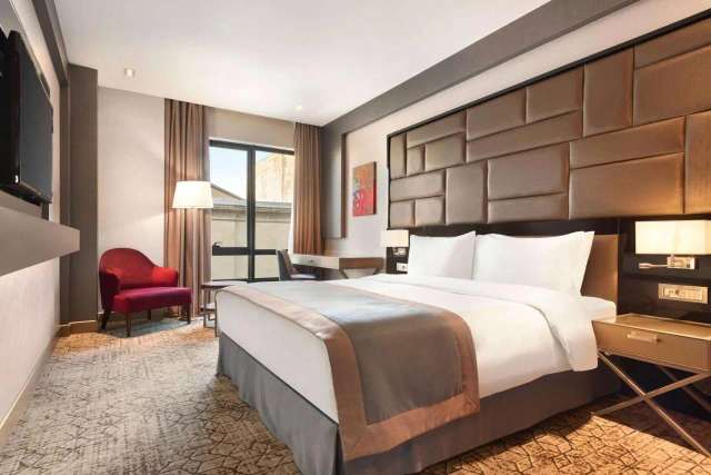 Hotel Wyndham Grand Tbilisi-3