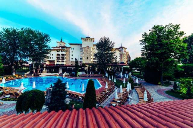 Royal Palace Helena Park Hotel-3