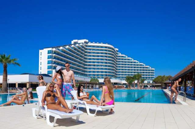 Venosa Beach Resort & Spa Hotel-3
