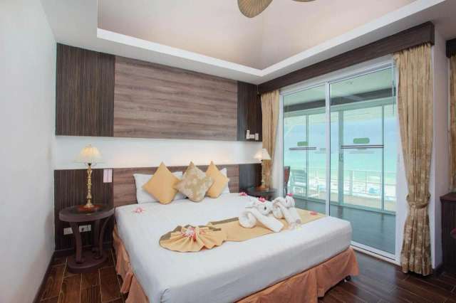 Al's Resort-3