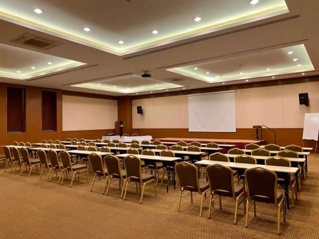 Perissia Hotel & Convention Center-4
