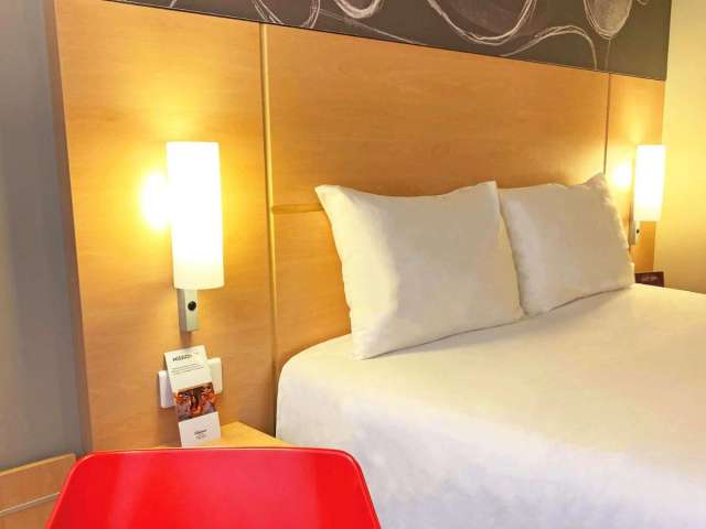 ibis Yerevan Center-4
