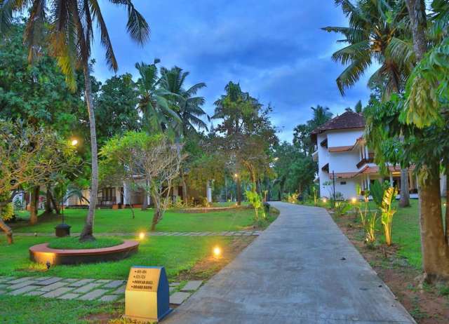 Estuary Sarovar Portico hotel-3