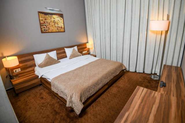 Avenue Hotel Baku by Smart-4