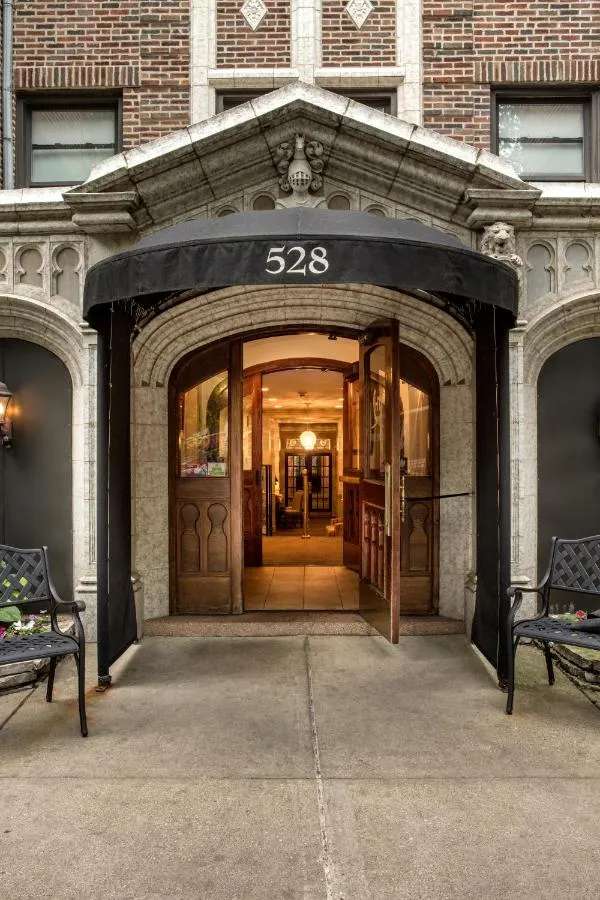 Majestic Hotel-3