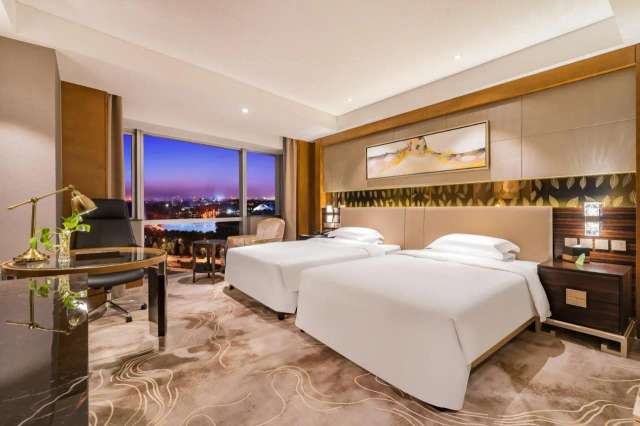 Lake View Hotel-4