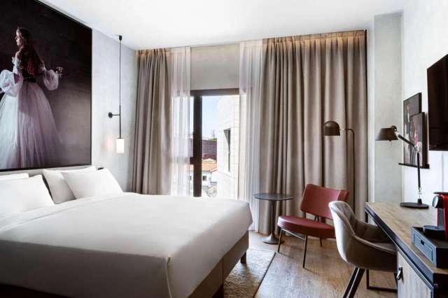 Radisson RED Madrid-3