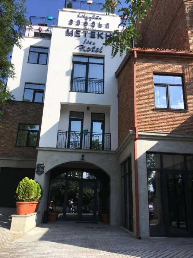 Hotel Metekhi Line-4