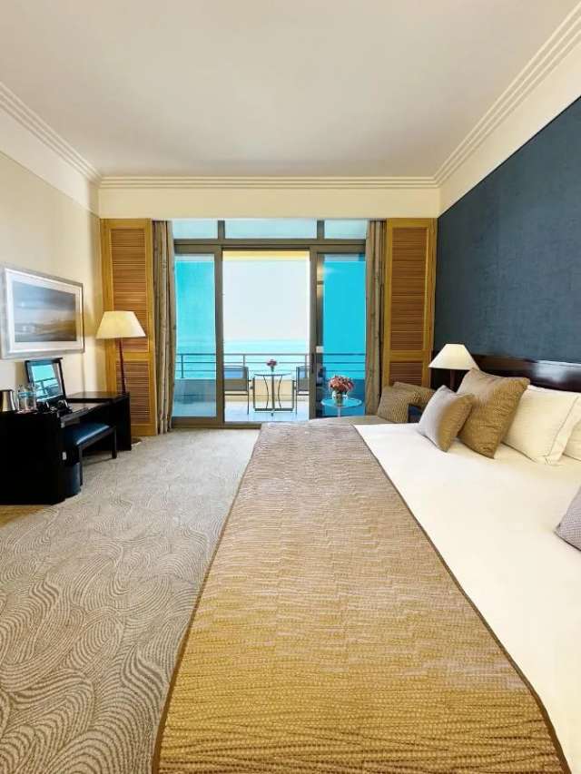 Le Royal Hotel Beirut-3