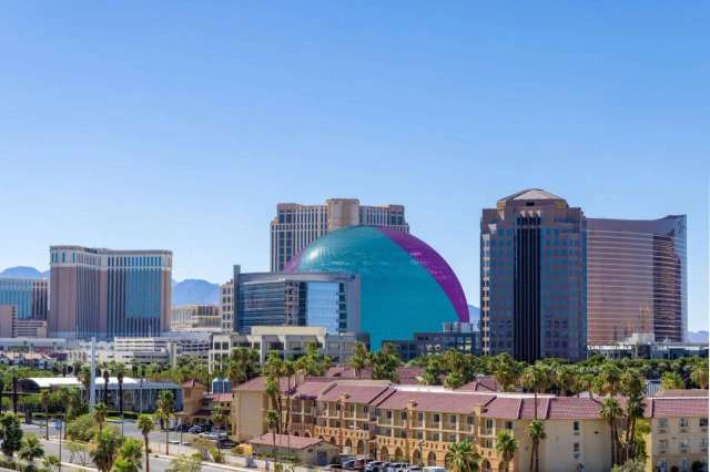DoubleTree by Hilton Las Vegas East Flamingo-4