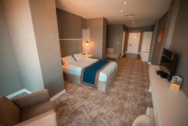 Royal Comfort Hotel-4