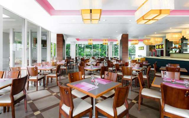 Aiyara Grand Hotel-3