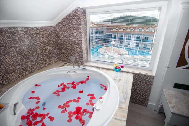 Ocean Blue High Class Hotel-4
