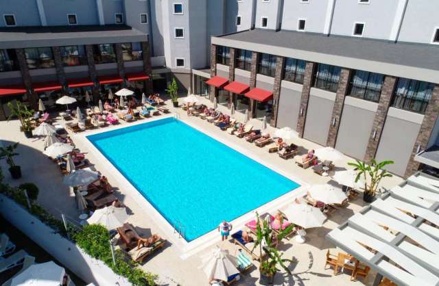 Julian Marmaris-4