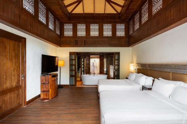 Centara Grand Beach Resort Phuket-3