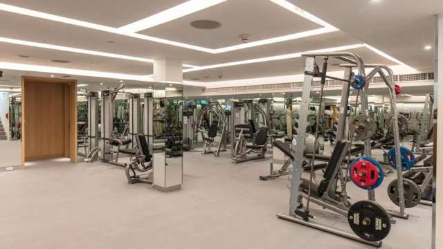 Holiday Inn Bangkok hotel-3