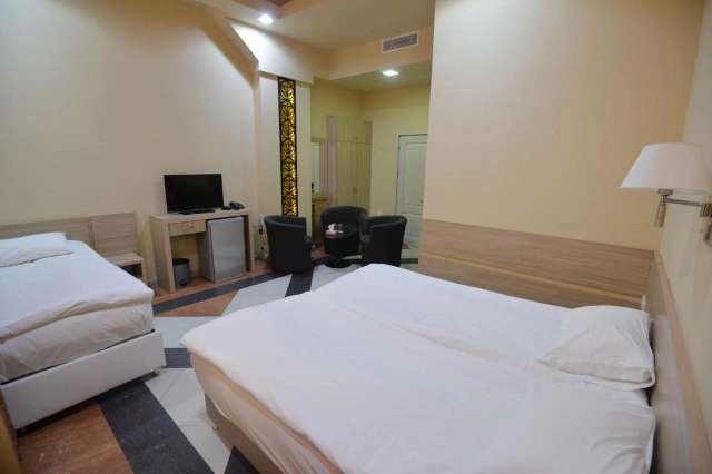 Deluxe Hotel Yerevan-4