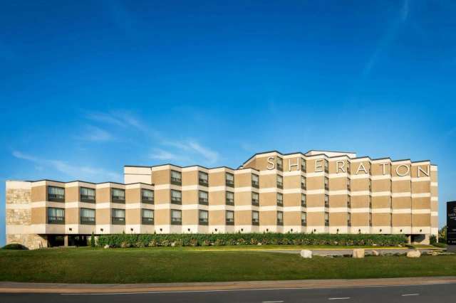 Sheraton Montreal Airport Hotel-4