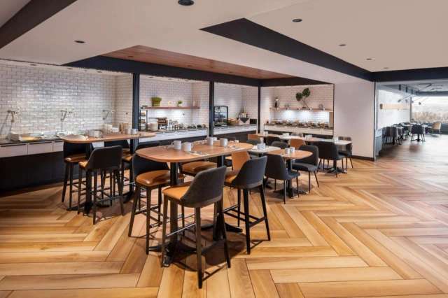 Delta Hotels by Marriott Quebec-4