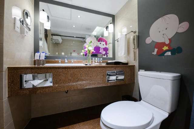 Crowne Plaza Shanghai, an IHG Hotel-3