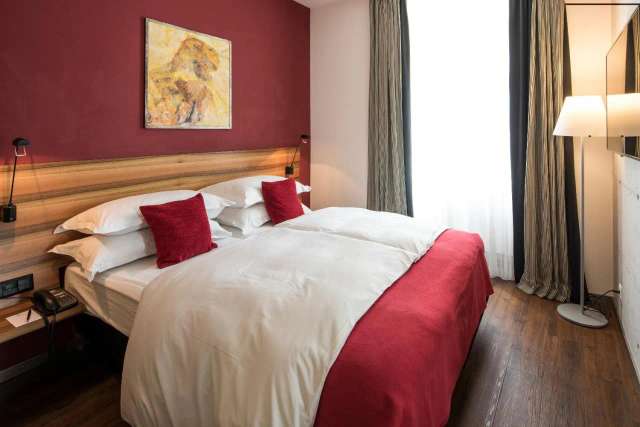 Central Plaza Hotel-4