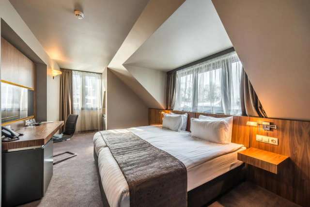 All Seasons Residence Hotel-4