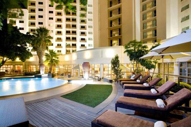 Southern Sun Waterfront hotel-4