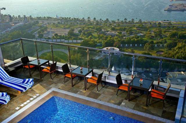 Ramada by Wyndham Abu Dhabi Corniche Hotel-4