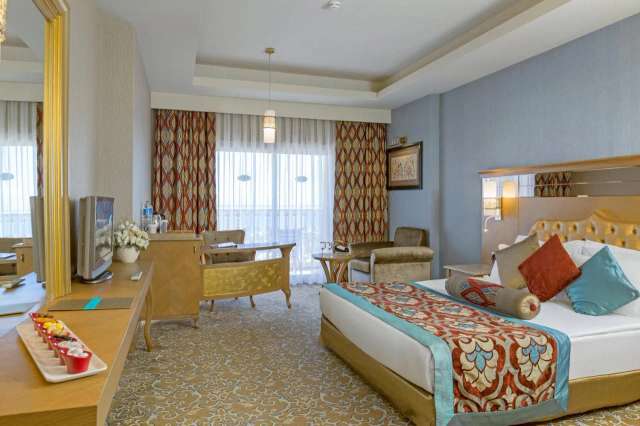 Royal Holiday Palace-3