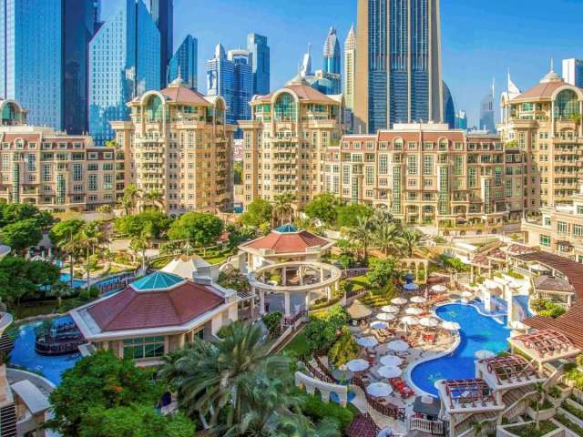 Swissotel Al Murooj Dubai-3