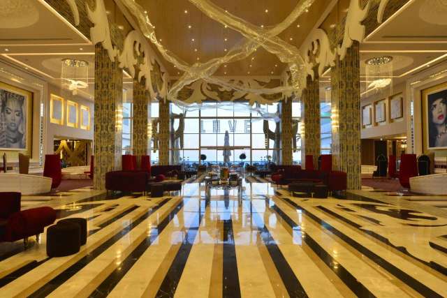 Azura Deluxe hotel-4