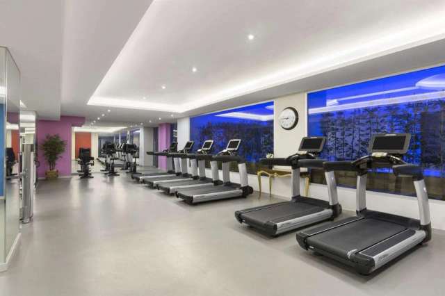 Ramada Hotel & Suites by Wyndham Istanbul Merter-4