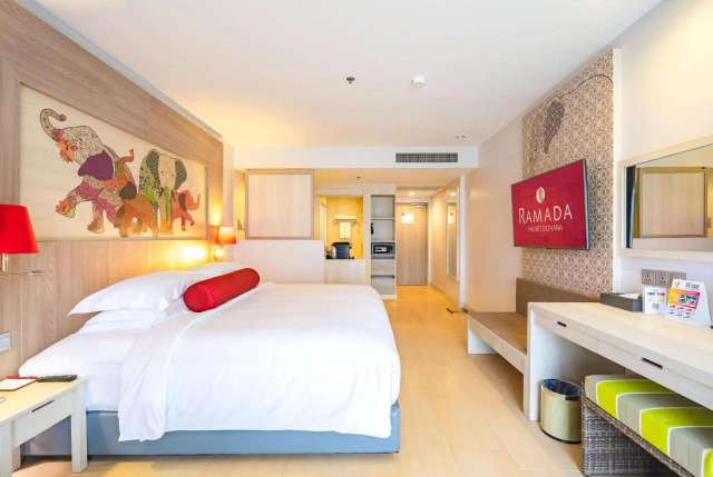Ramada by Wyndham Phuket Deevana Patong-4