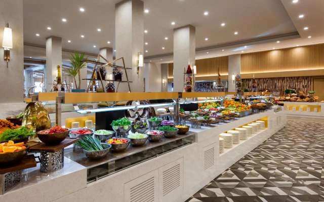Rixos Water World Aktau Hote-3