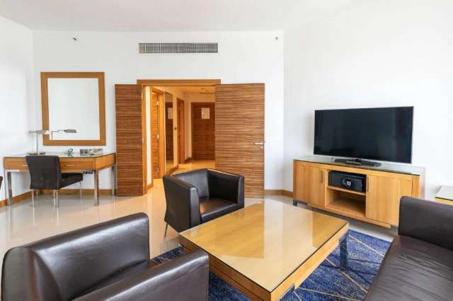 Four Points by Sheraton Downtown Dubai-4