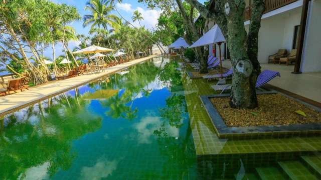 Pandanus Beach Resort & Spa Hotel-3
