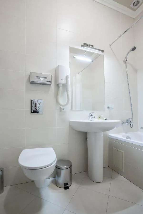 Londonskaya Odessa hotel-4