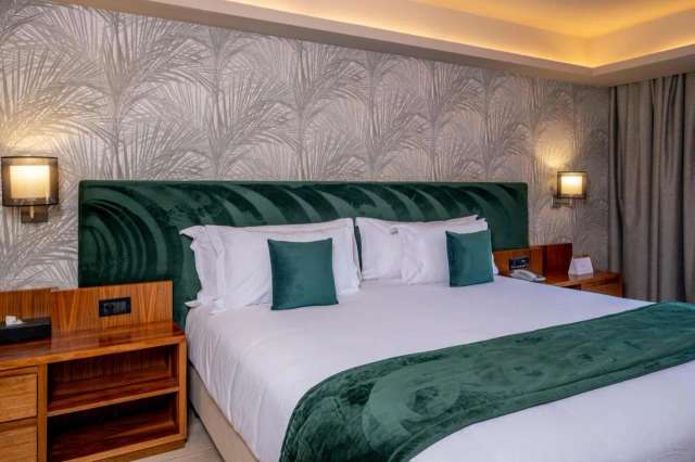 Kenzi Farah hotel-4