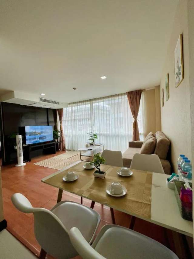 The Kris 2 Bedrooms 2 Bathrooms Apartment-4