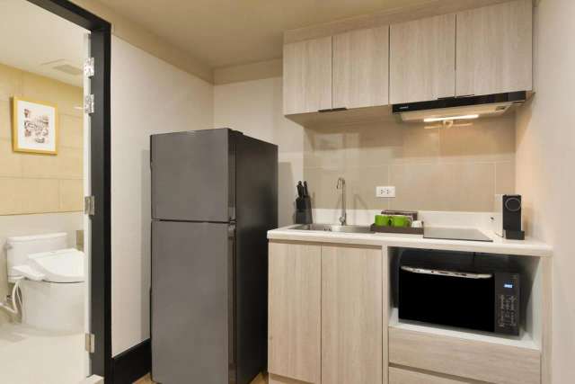 Oakwood Hotel & Residence Bangkok SHA Plus Certified-3